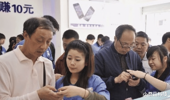 百度网盘|买手机别盲目，高价低配的4款手机，快看看你有没有“踩坑”？