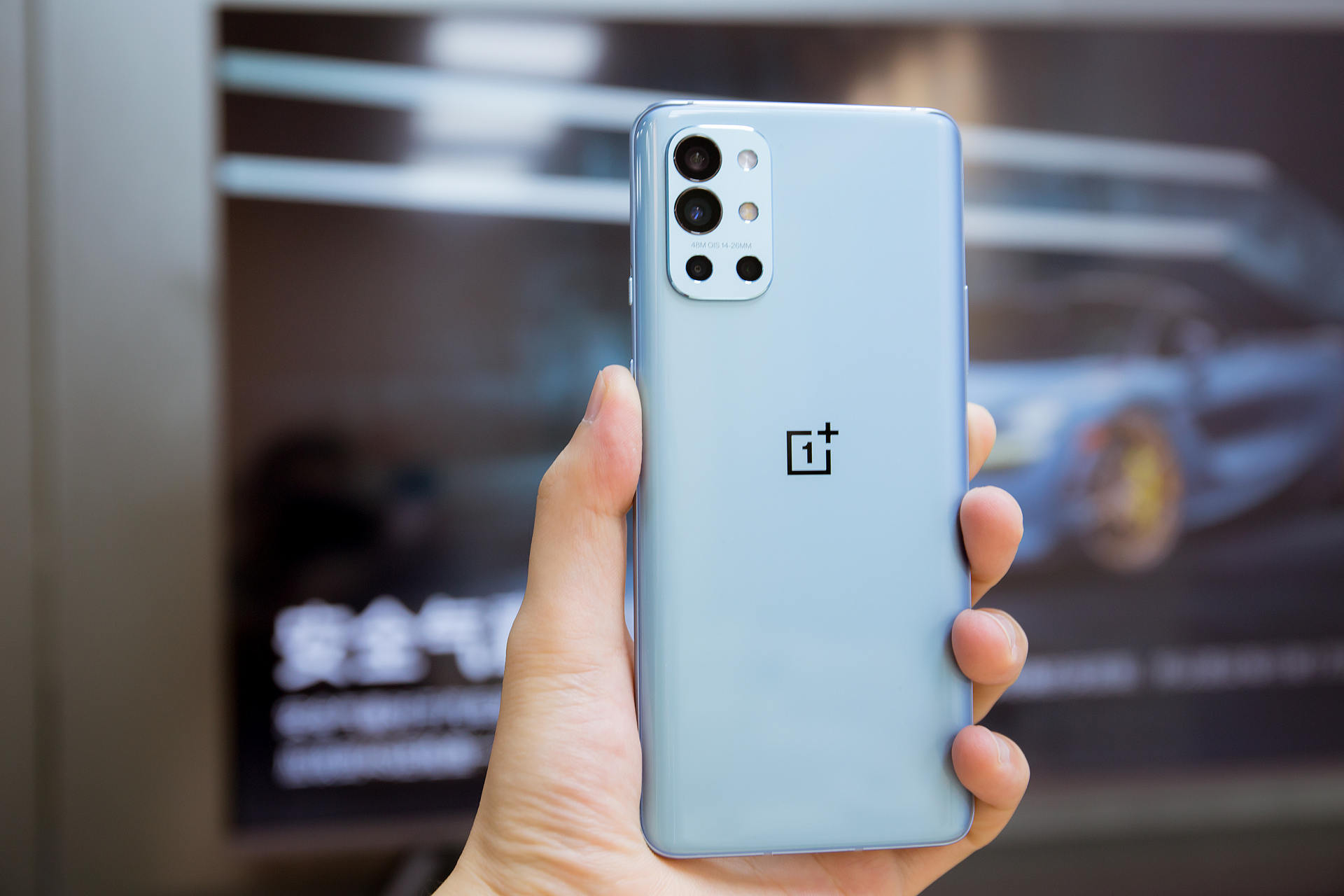 一加科技|花3000買了臺新手機，它真能陪我度過4年大學生活？