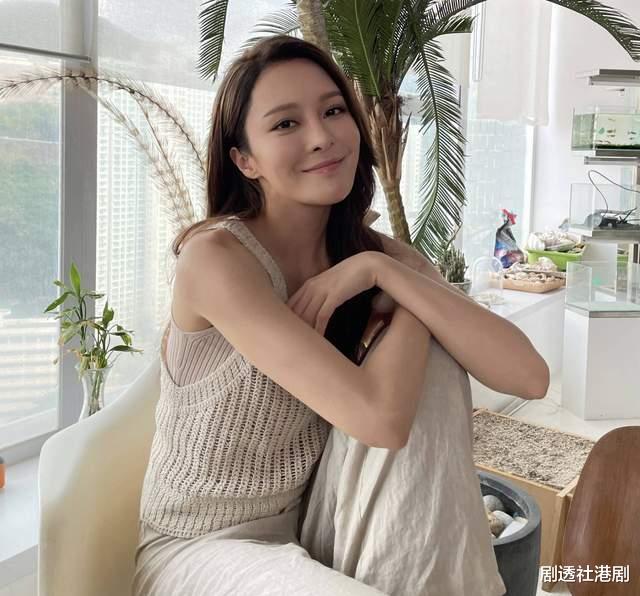 张曦雯|恭喜！31岁香港著名女星被曝好事将近，已带混血外国男友见家长