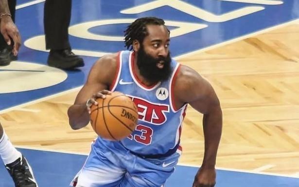 火箭队|场均16+8还有2.9盖帽!火箭补强新目标,休城或组双塔!