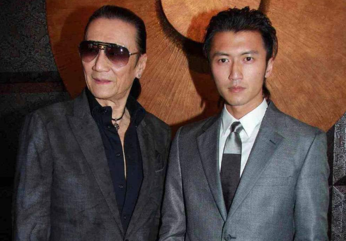 十万个家居为什么|谢贤晒出自己在香港的家，平时还自己动手做饭，哪像已经84岁的人