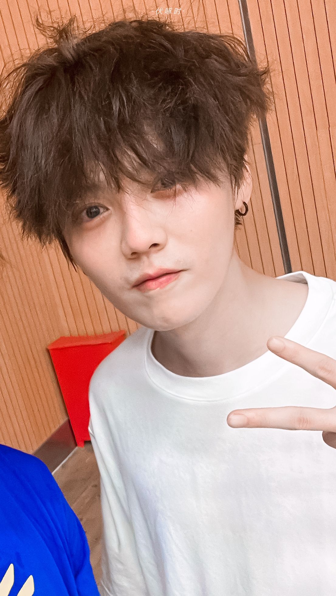 天天有喜|鹿晗邓超私下聚会,和友人约打球,鹿晗素颜出镜头发乱糟糟也很嫩