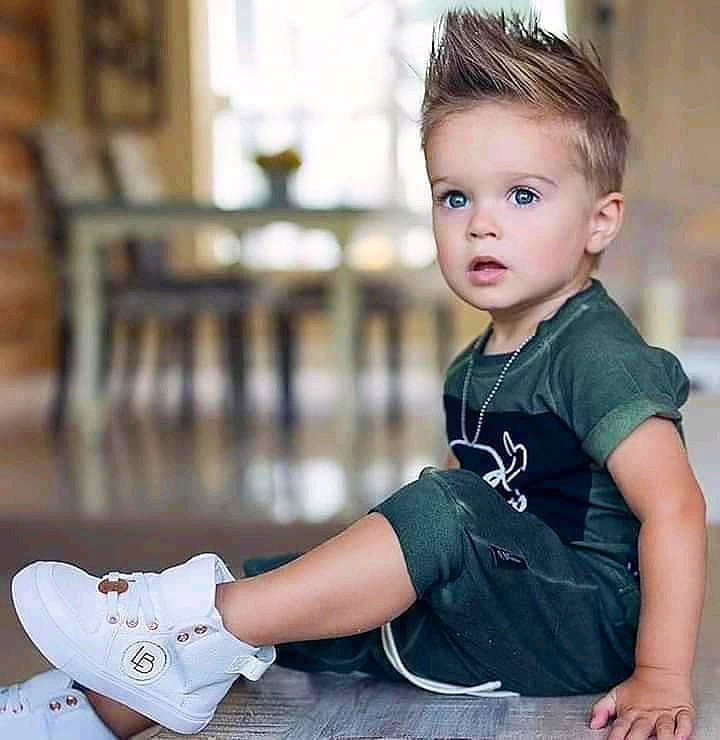 发型|2021小男孩发型这样剪，真帅气，喜欢请收藏