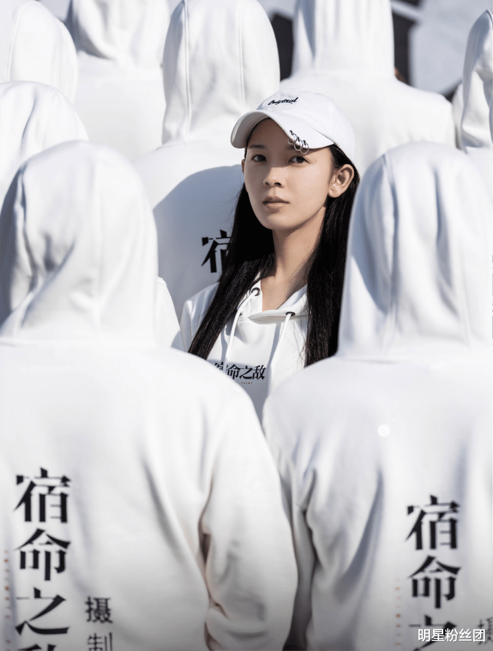 陈瑶|都说她资源不好，现在新剧又出问题，拍到一半换导演？