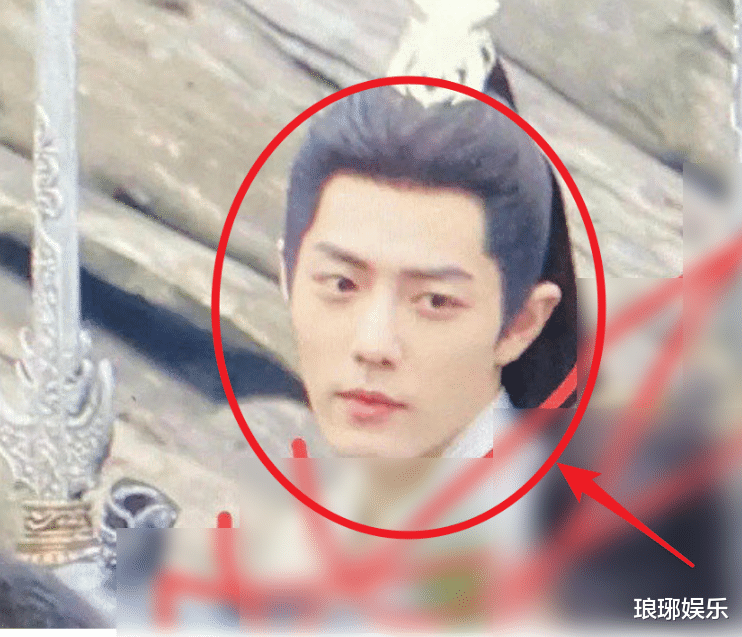 遇龙|肖战任敏同框路透曝光，二人站一起好有cp感，这身高差我却看愣了