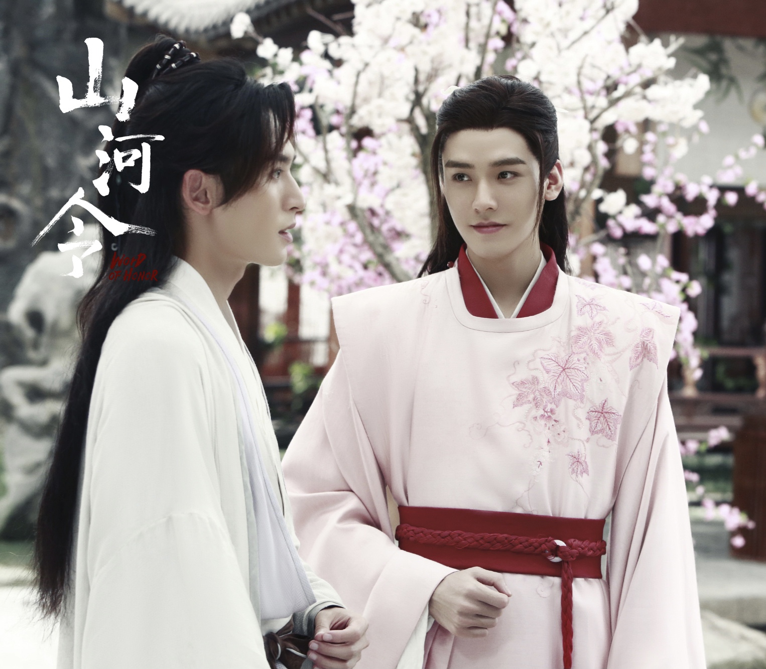 龚俊|龚俊红衣造型封神了，盘点剧中穿红衣的男明星，谁最惊艳？