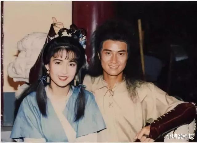 周慧敏|“玉女掌门人”周慧敏：就这样改写了命运，我们都被她的外表骗了