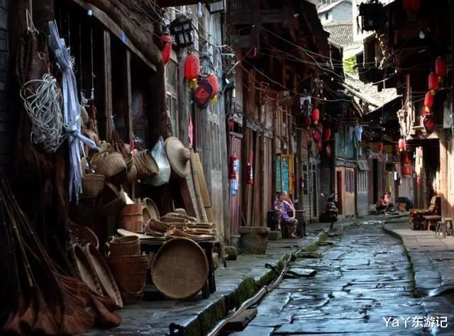 古镇 崇州一“落寞”古镇,古街、古房透着凄凉之美,三编三绝令人称赞