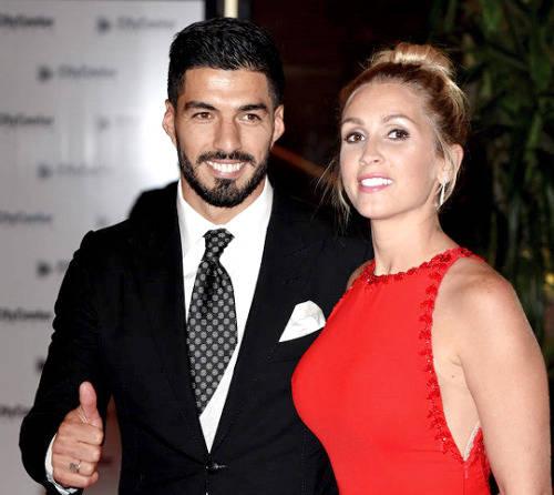 苏亚雷斯|夺冠哭成泪人，巴萨为何要将7500万引进的苏亚雷斯白送给马竞？