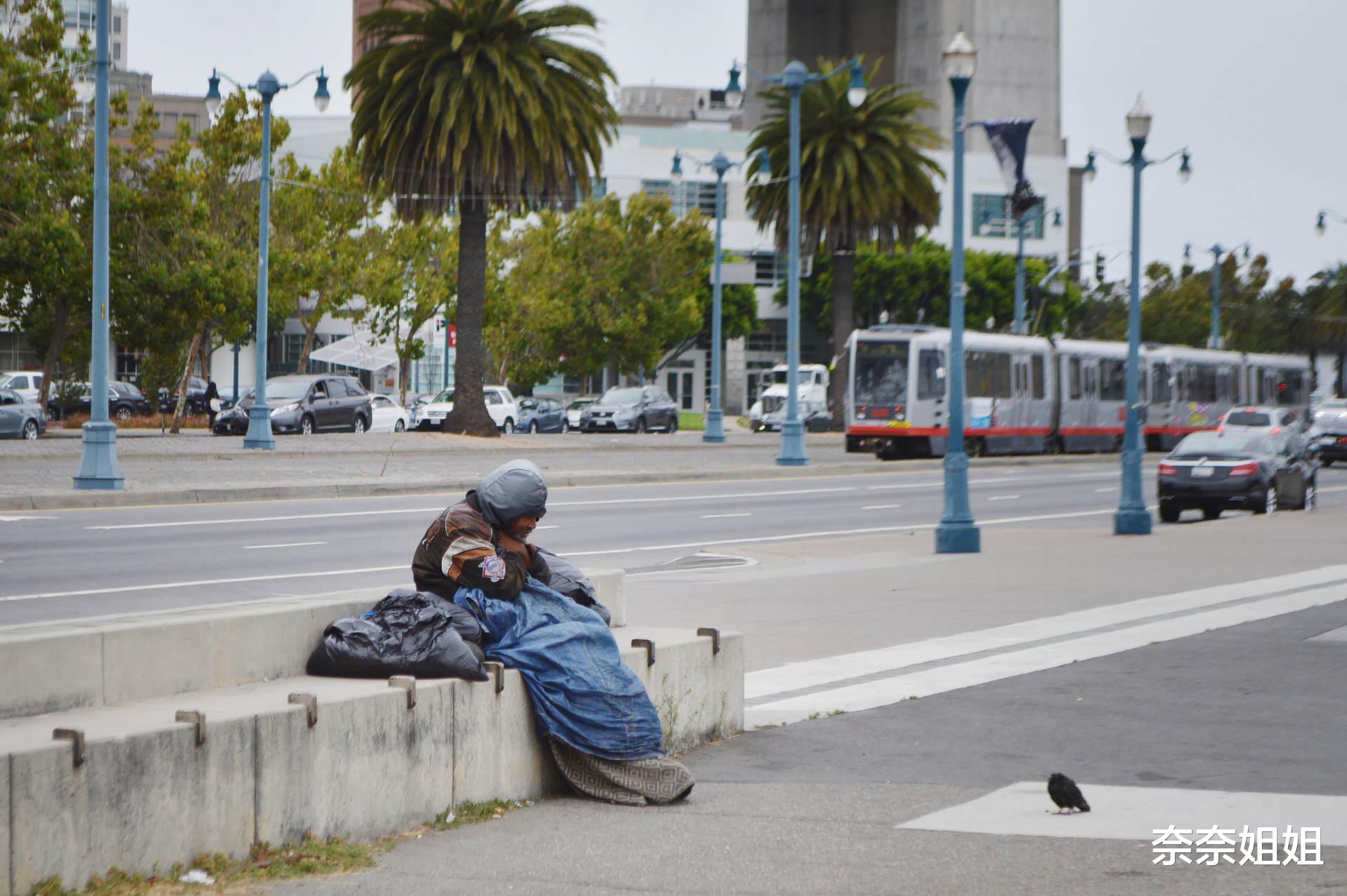 奈奈姐姐 富翁雇流浪汉，按时结工资，最后流浪汉自杀：职场要学会摆正位置