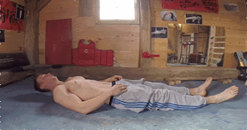 马甲线联盟 网红肌肉男真面目被揭露,网友表示:这是诈骗啊!