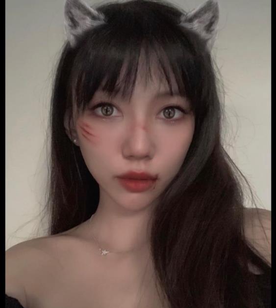 王梓薇|反击又快又狠，李靓蕾再回应Yumi：他说你只是个发生过关系的朋友