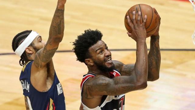 世界冠军|重磅：勇士迎回20+13冠军中锋，他是最能防住科尔的球员！