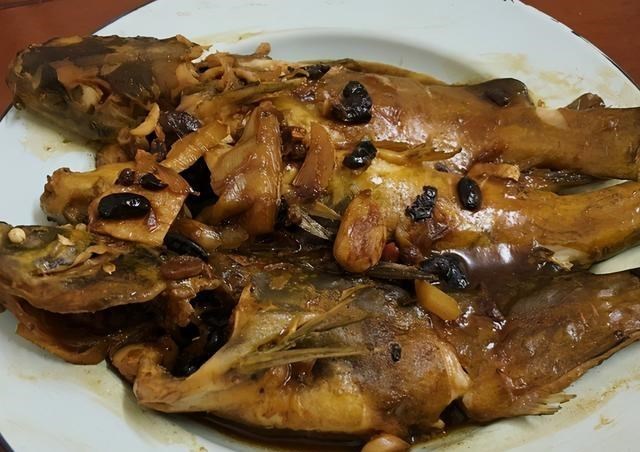 黄骨鱼|揭阳河道黄辣丁泛滥，钓鱼人：又大又肥，最大的半斤多