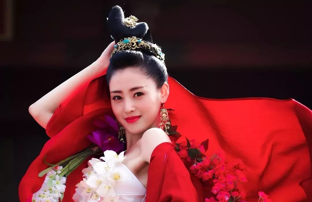 长津湖|7位因为网剧火起来的明星,朱一龙等了10年,谭松韵演网剧还拿奖