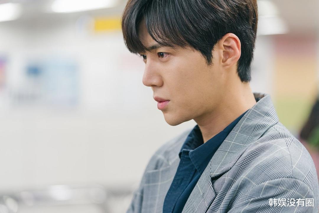 金宣虎|金宣虎获“2021AAA”人气奖双冠王，但不参加颁奖典礼