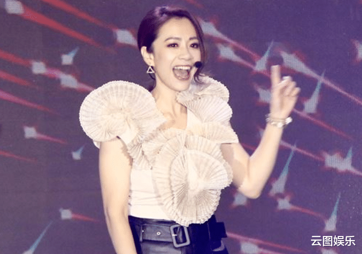 东京爱情故事|42岁女星声援李靓蕾！两人经历太相似，曾被前夫背叛独自抚养3娃