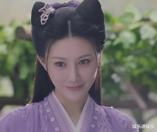 杨幂|欢瑞全家福大曝光，杨紫任嘉伦稳坐一哥一姐，袁冰妍却差成毅太多