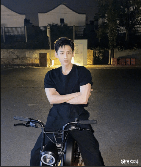 白敬亭|白敬亭的野心原来这么大!不仅仅想当三月男友,还想一直当下去