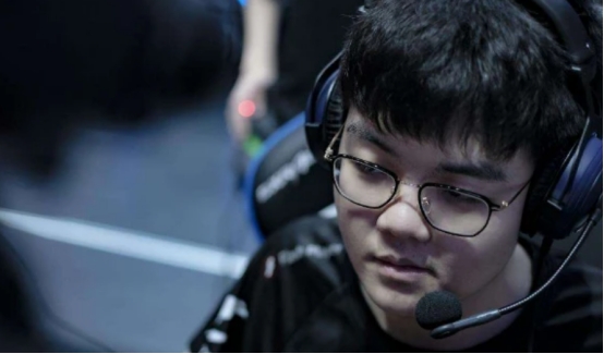 369|369正式告别TES，Knight留队概率上升，BO去了假赛闻名的赛区