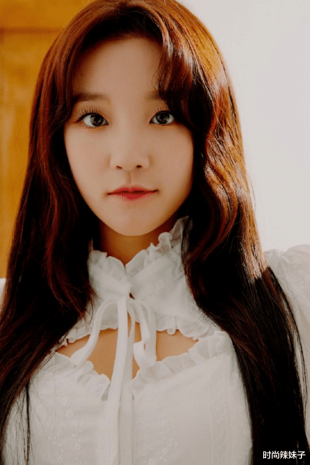 辣条|宋雨琦为何一直留着长卷发？看她剪完短发后，答案公开了