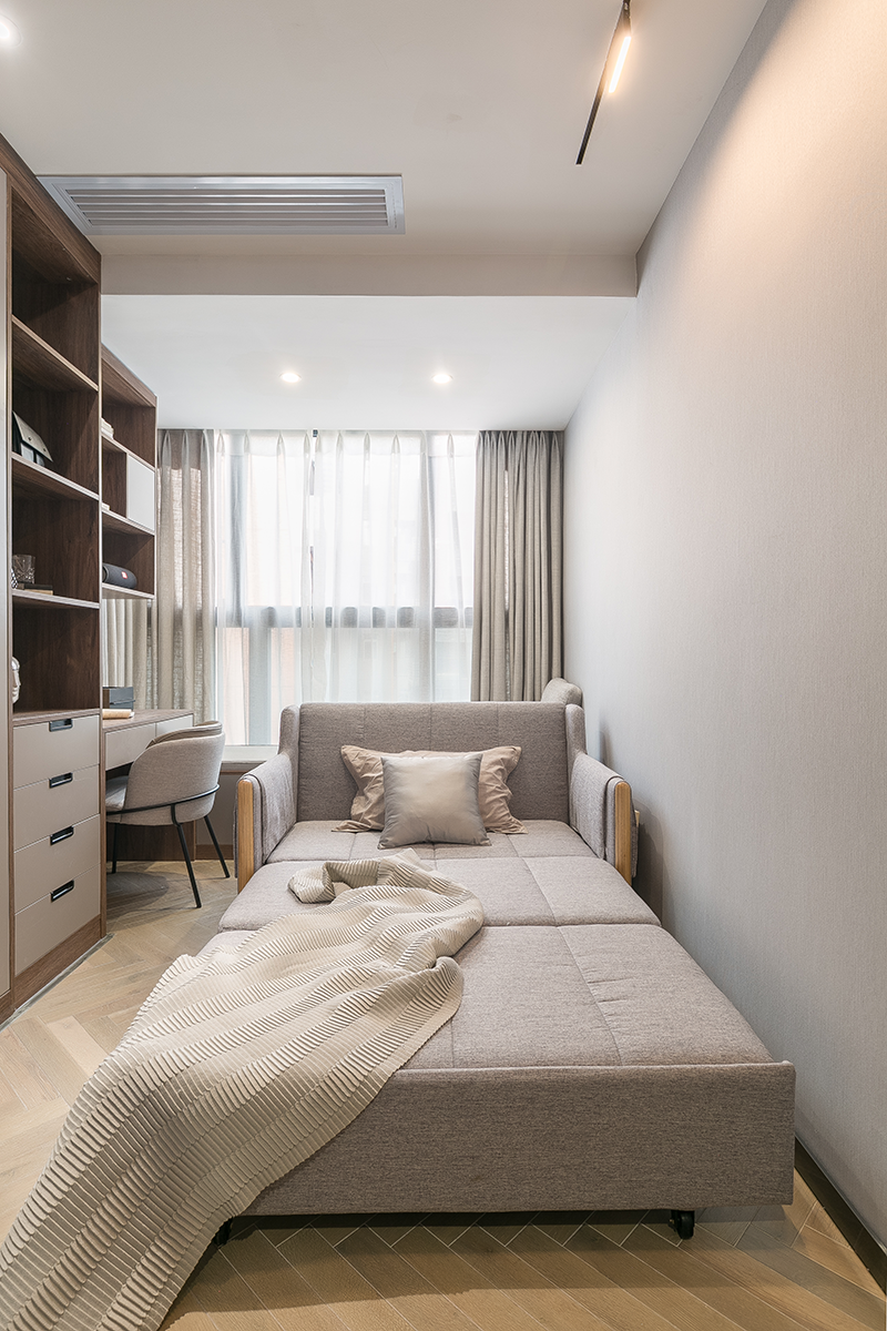 设计师|单身女青年的家,客厅选择超大电视机,让客厅瞬间变成影音室