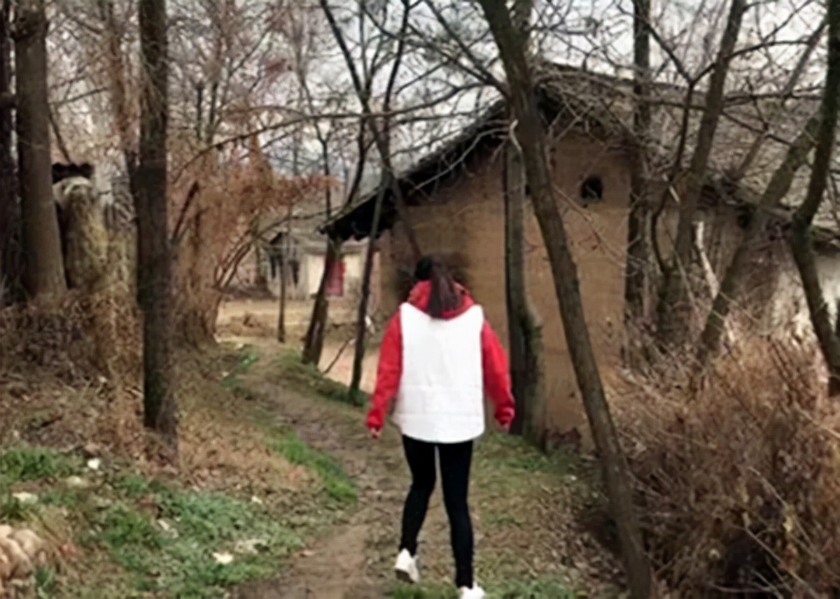 张亮 女子因童年阴影造成人格缺陷，成年后放纵叛逆，铸就大错