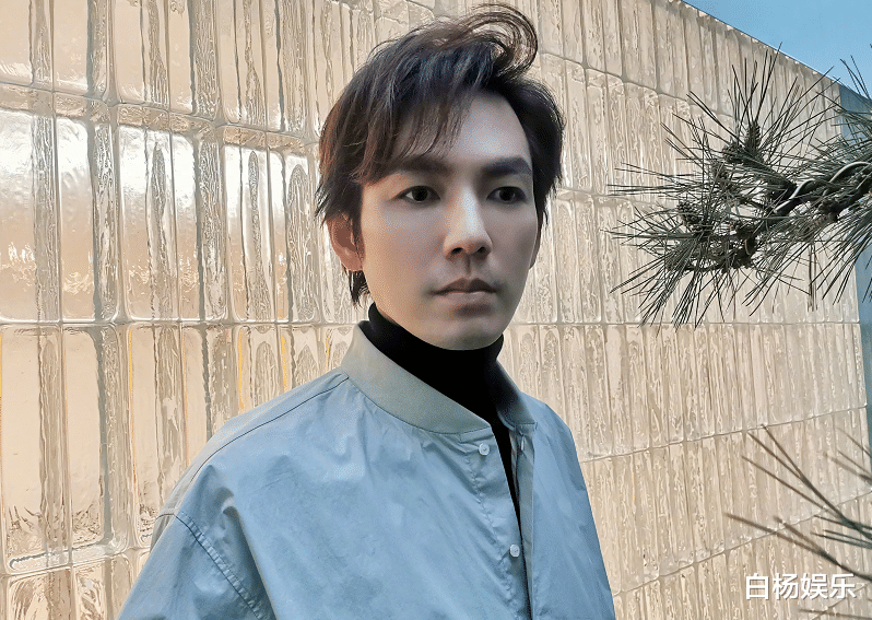 钟汉良|钟汉良官方身高183，当和172关晓彤同框后，有无说谎一目了然