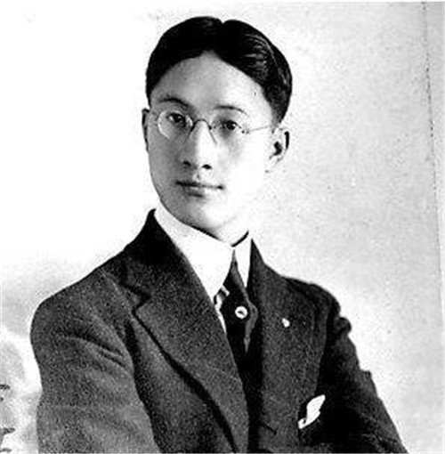 徐志摩|徐志摩死亡现状:额头有个洞,半边身躯被折断,冰心悼词暗有所指