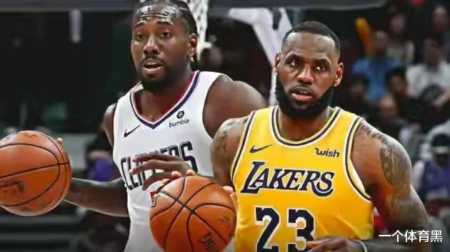 快船队|隆多为何怒视小卡？暂停布置战术，场上4人都不听，快船输得不冤