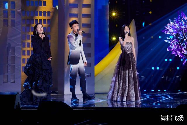 张新成|赢了！《2021好声音》，伍珂钥夺冠，导师李克勤功不可没