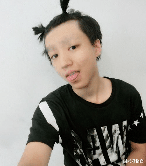 时尚好物官|当男星没有眉毛：鹿晗像女人，吴亦凡老了，蔡徐坤是“变异”了吗