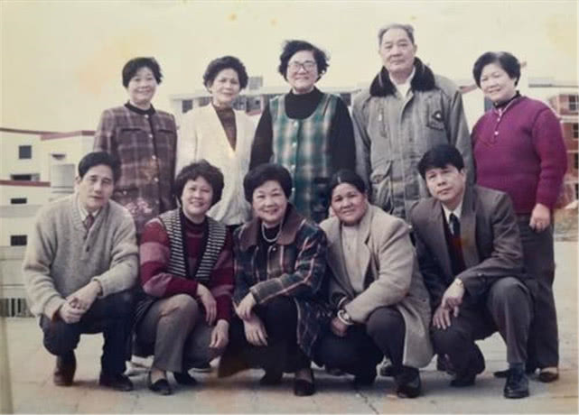 Hi家有小甜椒儿|兄弟姐妹，小时候是玩伴，长大了只是亲戚，指望得越多失望越大