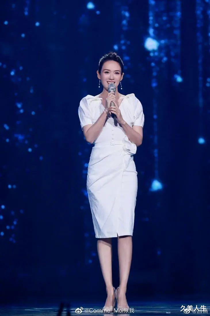 久美人生|初代超模吕燕的ootd，不比职场剧耐看？