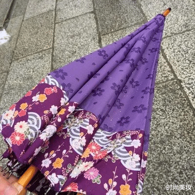 t恤|薇娅\懒人伞\一夜走红，40度出门不怕晒，网友：防晒霜可以扔了