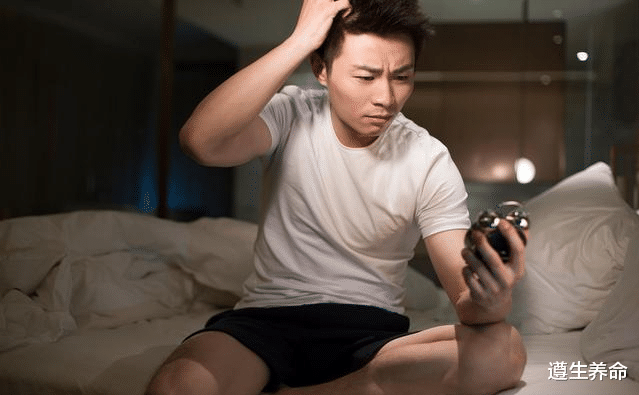 衰老|身体出现3种表现，说明衰老已悄悄向你走来，中老年人要多留心