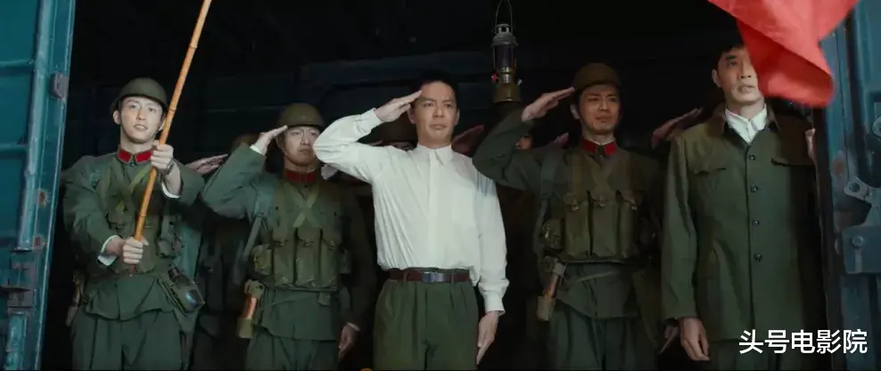 肖战|肖战首演军人脱胎换骨，《王牌部队》官宣之后，却上演丑陋一幕