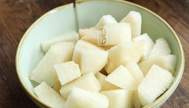 |立秋将至,记得给家人喝这道糖水,清润去秋燥,平稳度过季节交替