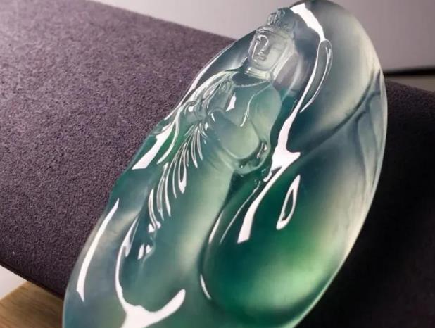 翡翠|观音主题翡翠,原来有这么多的区分,你知道自己该佩戴哪一种吗?