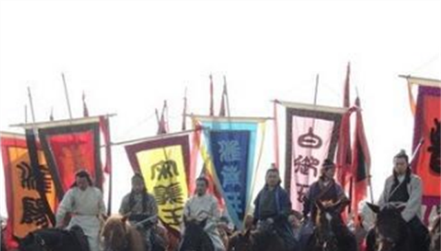 情窦初开的青春|刘备一生的憾事：三顾茅庐请出了诸葛亮，却错过了一位绝世高人