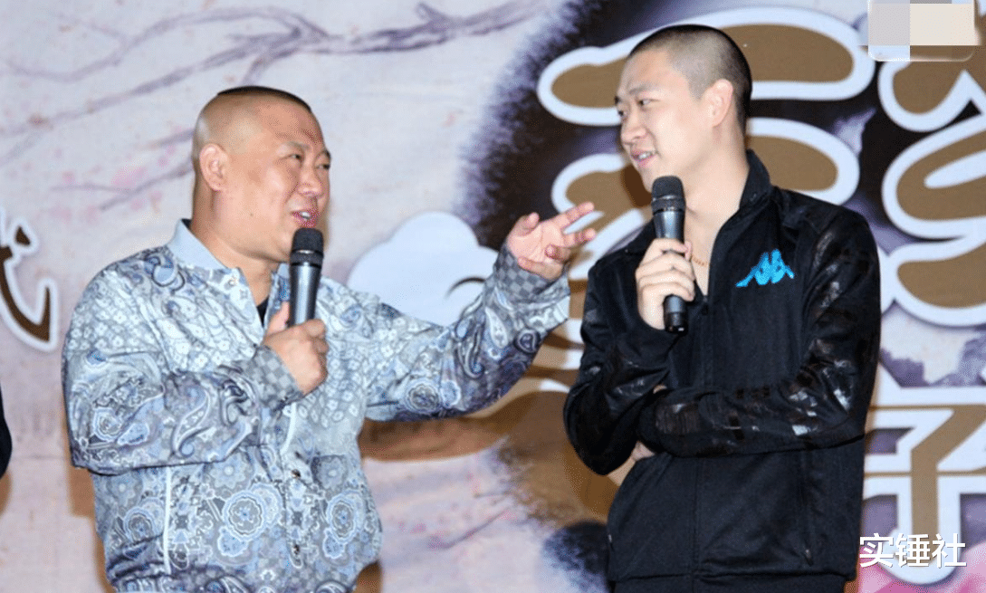 曹云金|为兄弟岳云鹏出气！向佐不服官宣与曹云金真人PK，要帮郭取回金字？