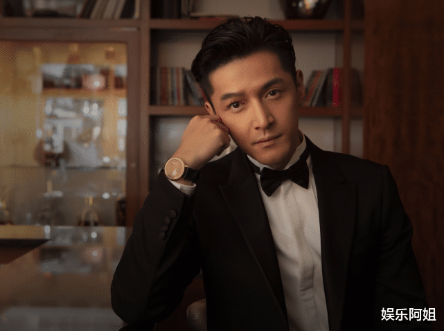 胡歌|胡歌携4部作品强势回归！教练or糙汉子，哪个角色你最期待