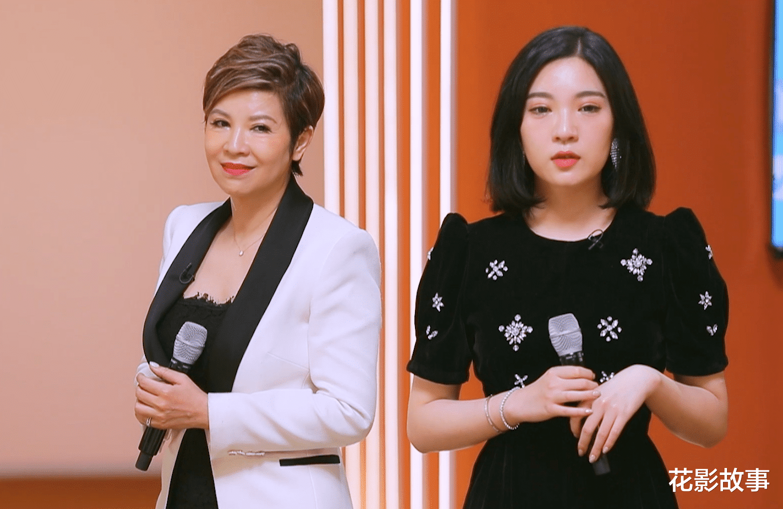 花影故事|《妈妈，你真好看》：女儿和母亲的关系，是社会和时代的投影