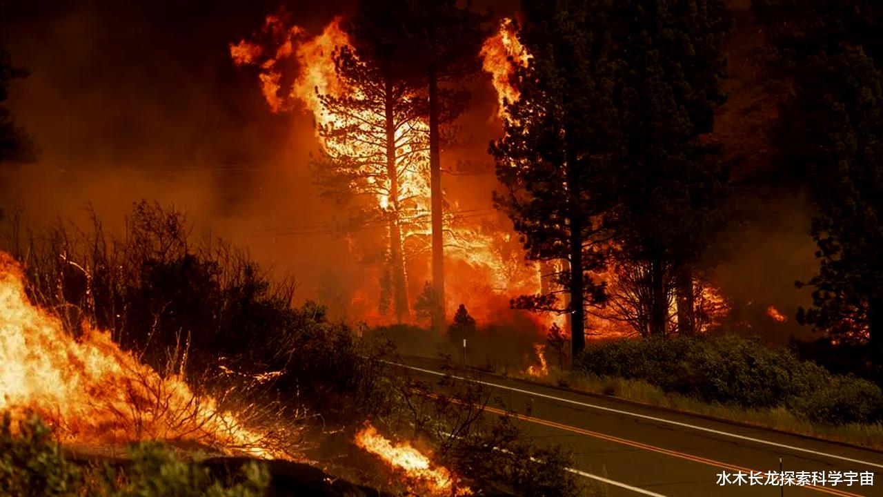 翻转 地球频现反常天气，研究者推测：地球磁场很可能在加快翻转