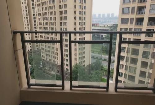 鲁西|6种开发商都会白送的阳台,你可别上当去买,越住越差