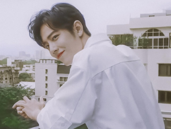 张嘉益|张嘉译说年轻时是翻版肖战？原以为闹着玩，看到18岁照片后打脸了