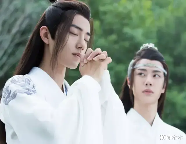 肖战|2021年流量局势跌宕起伏：肖战持续顶流，双男主迅速“熄火”