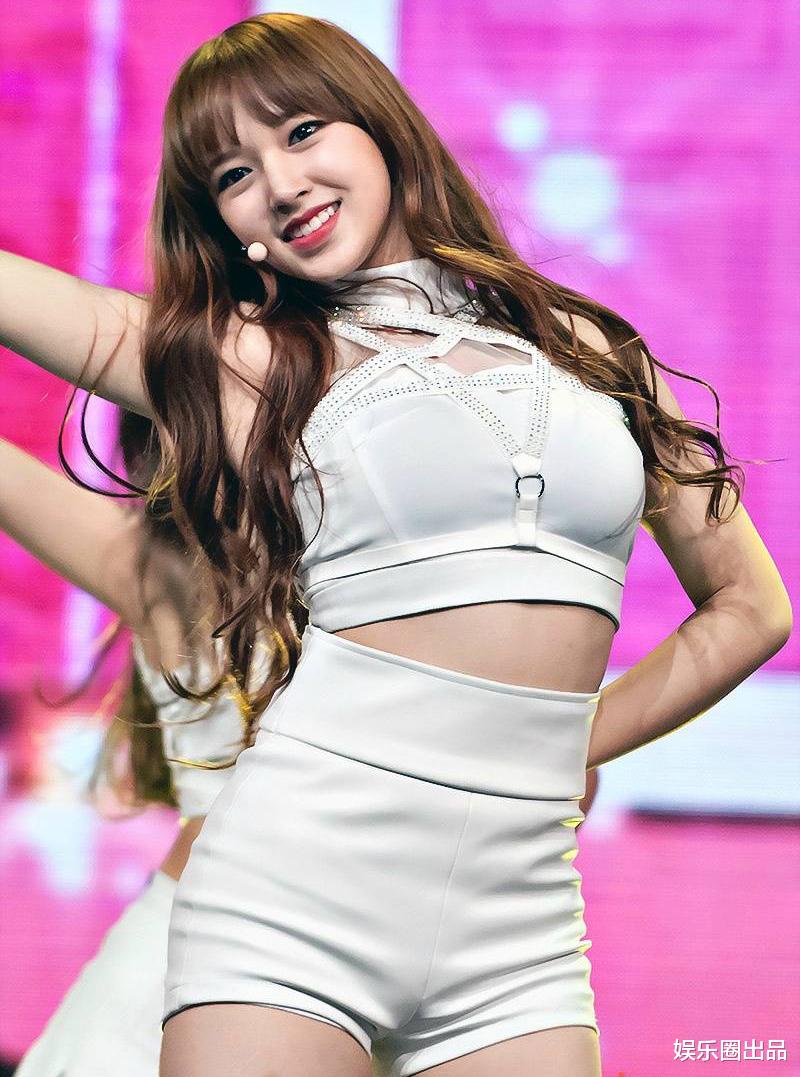 程潇|程潇跳舞旧照火了，5小时阅读量破150万，腿部状态引起热议