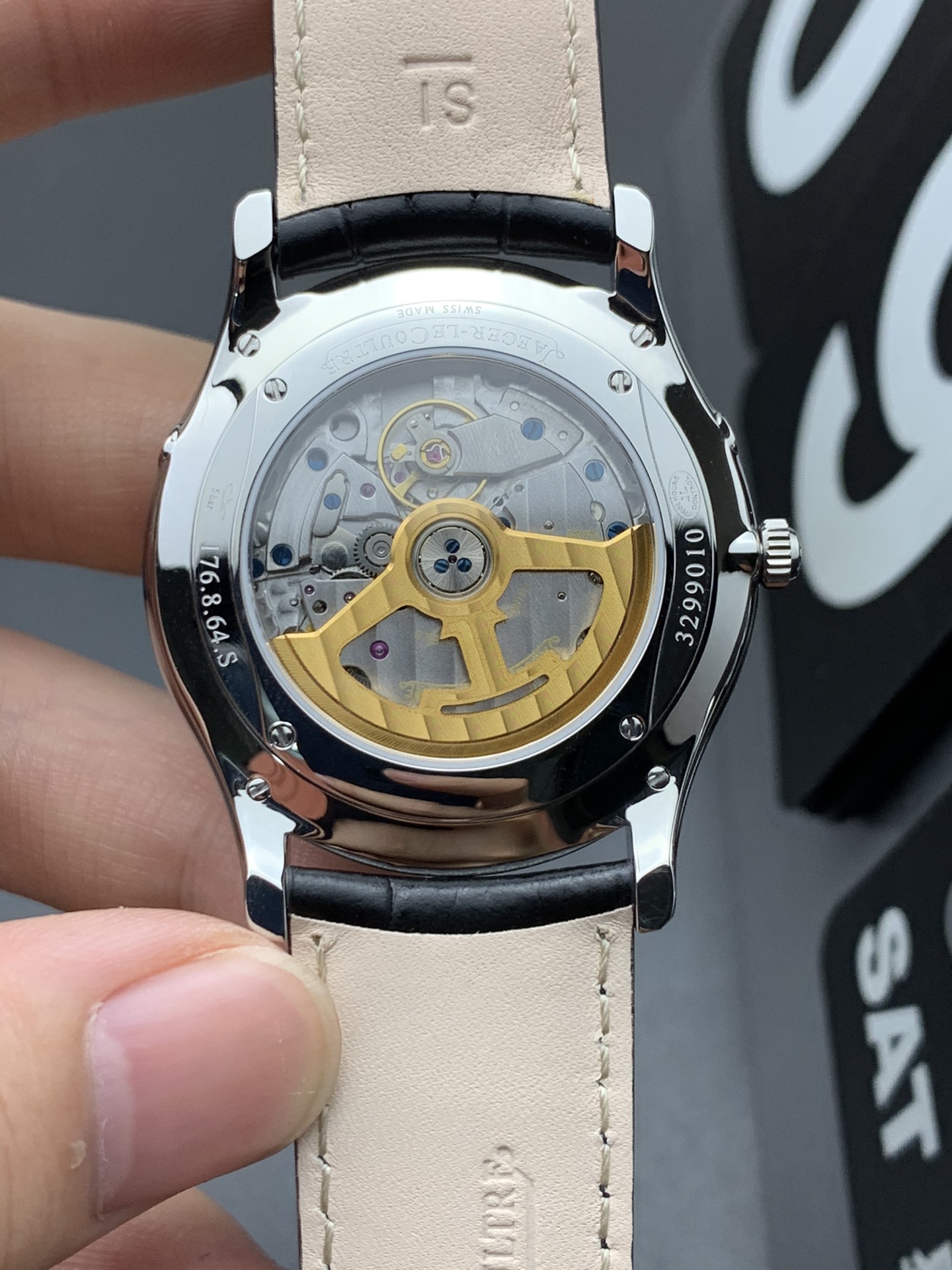 周洁琼 大富说表:GF积家月相对比ZF积家月相高清图文评测