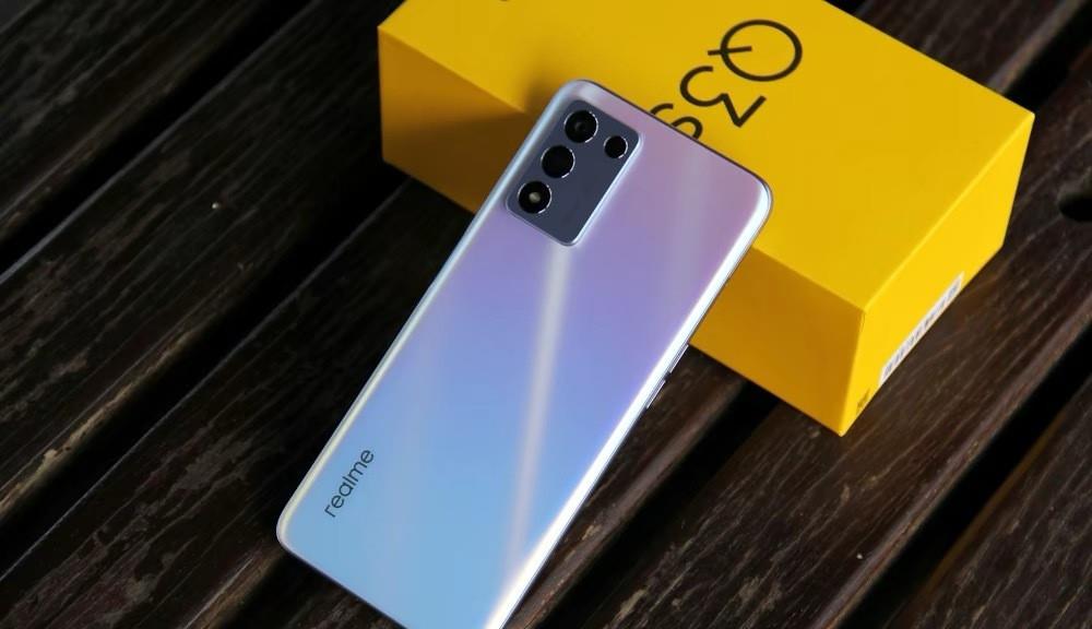 赵月看花花|击败苹果,国产黑马终于诞生!5000mAh+6nm,售价太意外